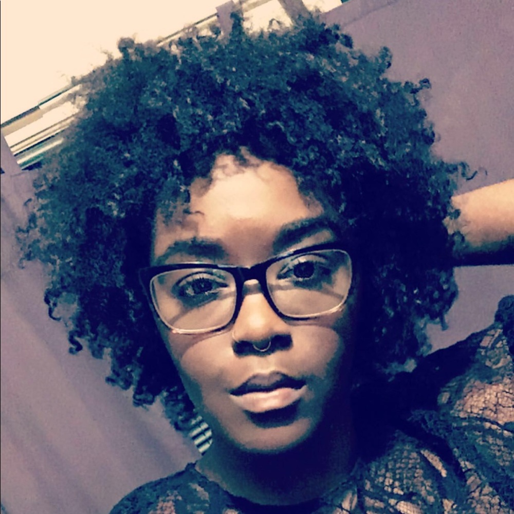 Meet your Posher, Ivy